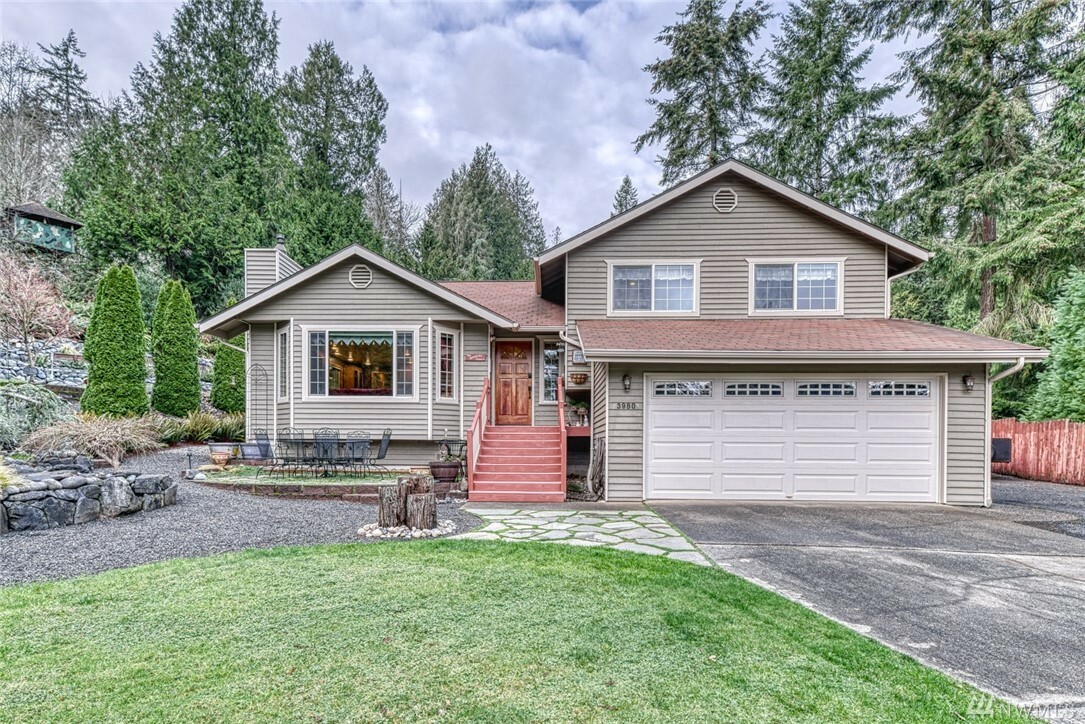 Property Photo: 3980 NE Dartmouth Ct WA 98311