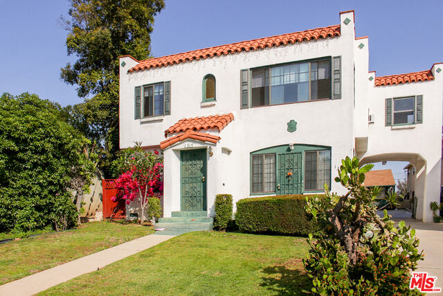 Property Photo:  1314 1/2 S Ridgeley Dr  CA 90019