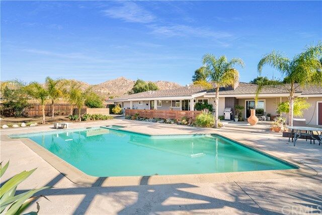 Property Photo:  233 W Blaine Street  CA 92507 