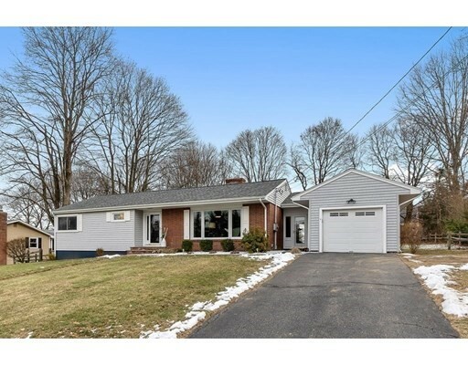 Property Photo:  6 Orchard Lane  MA 01824 