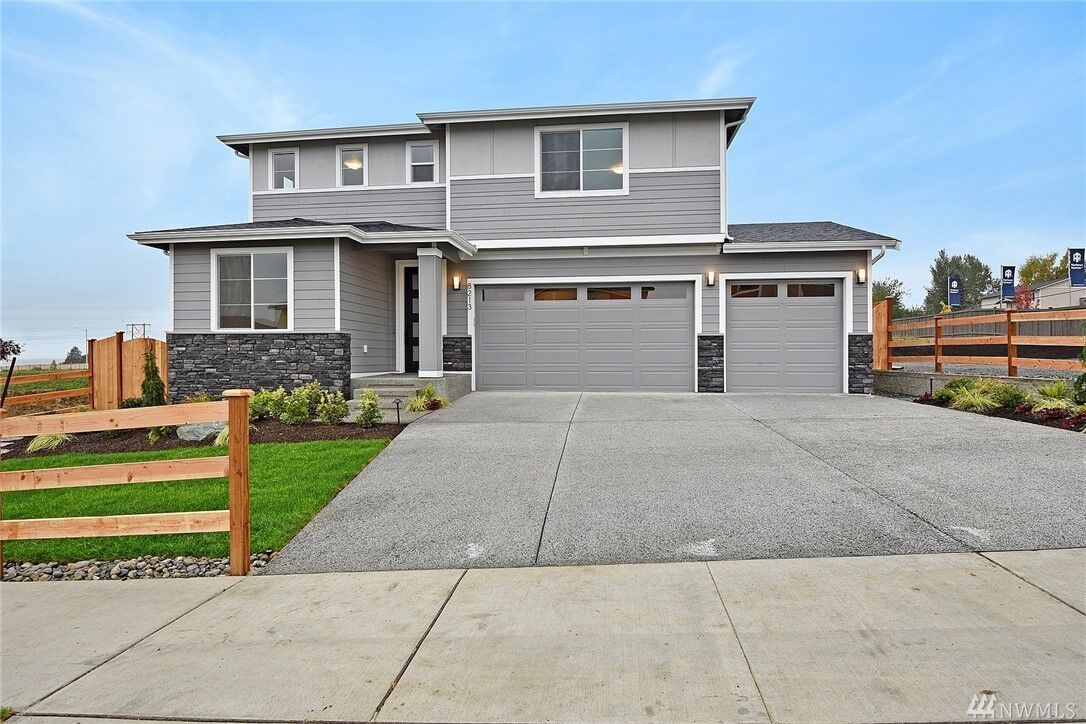 Property Photo:  8212 14th St SE SR 23  WA 98258 