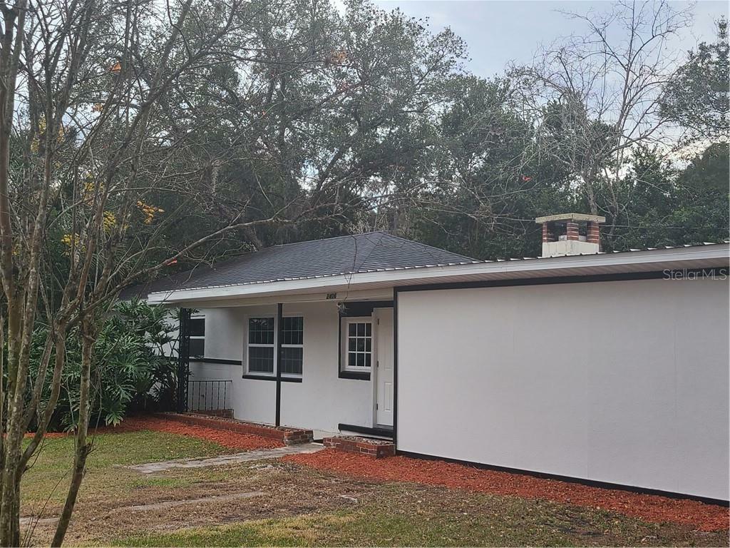 Property Photo:  2406 Decottes Avenue  FL 32771 