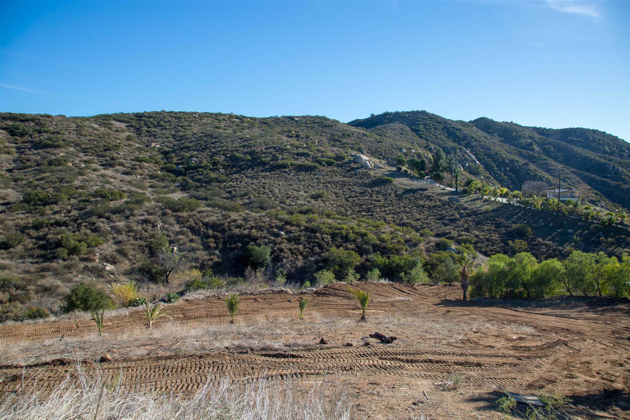 Property Photo:  14832 Highland Valley Rd 1  CA 92025 