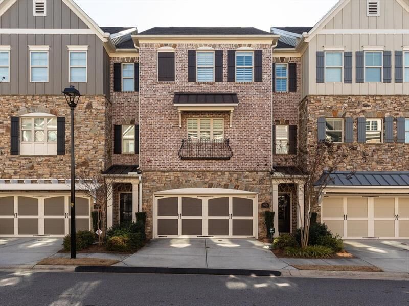 Property Photo:  965 Thibideau Court  GA 30328 