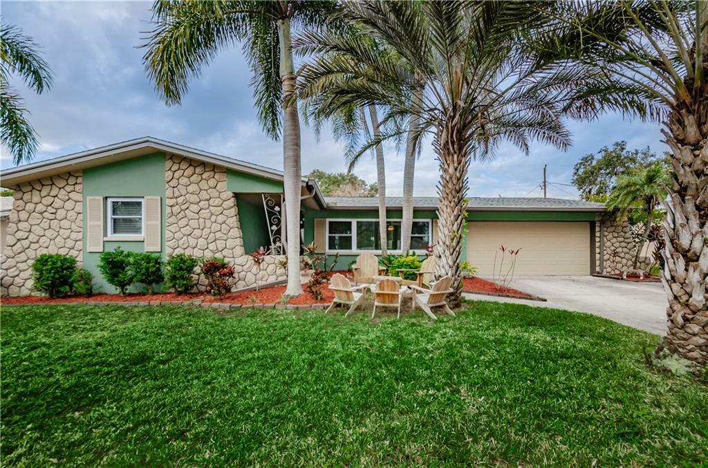 Property Photo:  1348 Ranchwood Drive  FL 33764 