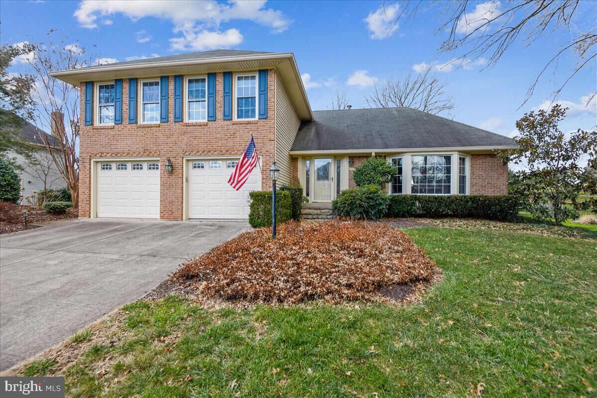 Property Photo: 5258 Glen Meadow Road VA 20120