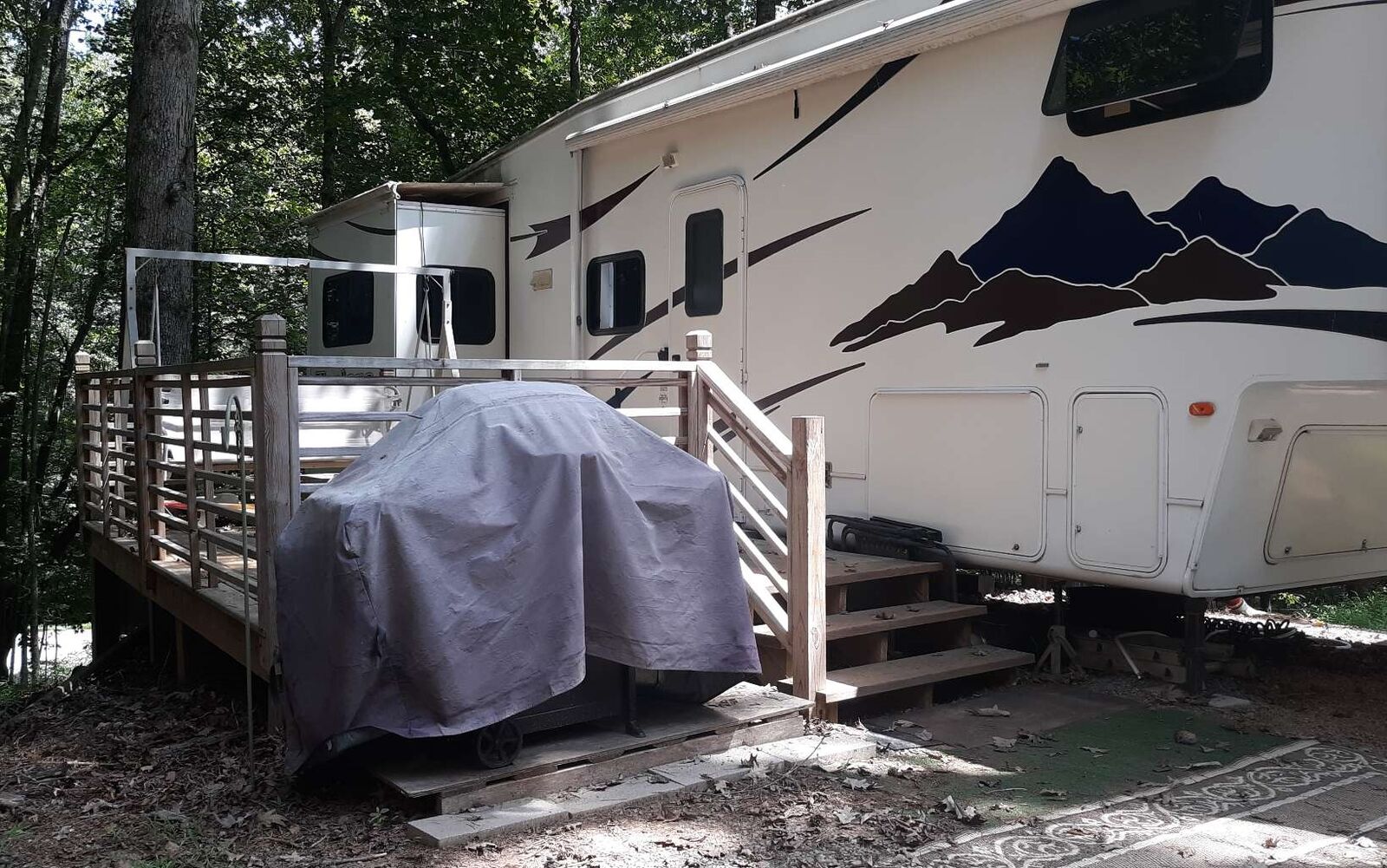 Property Photo:  198 9th Street  GA 30540 