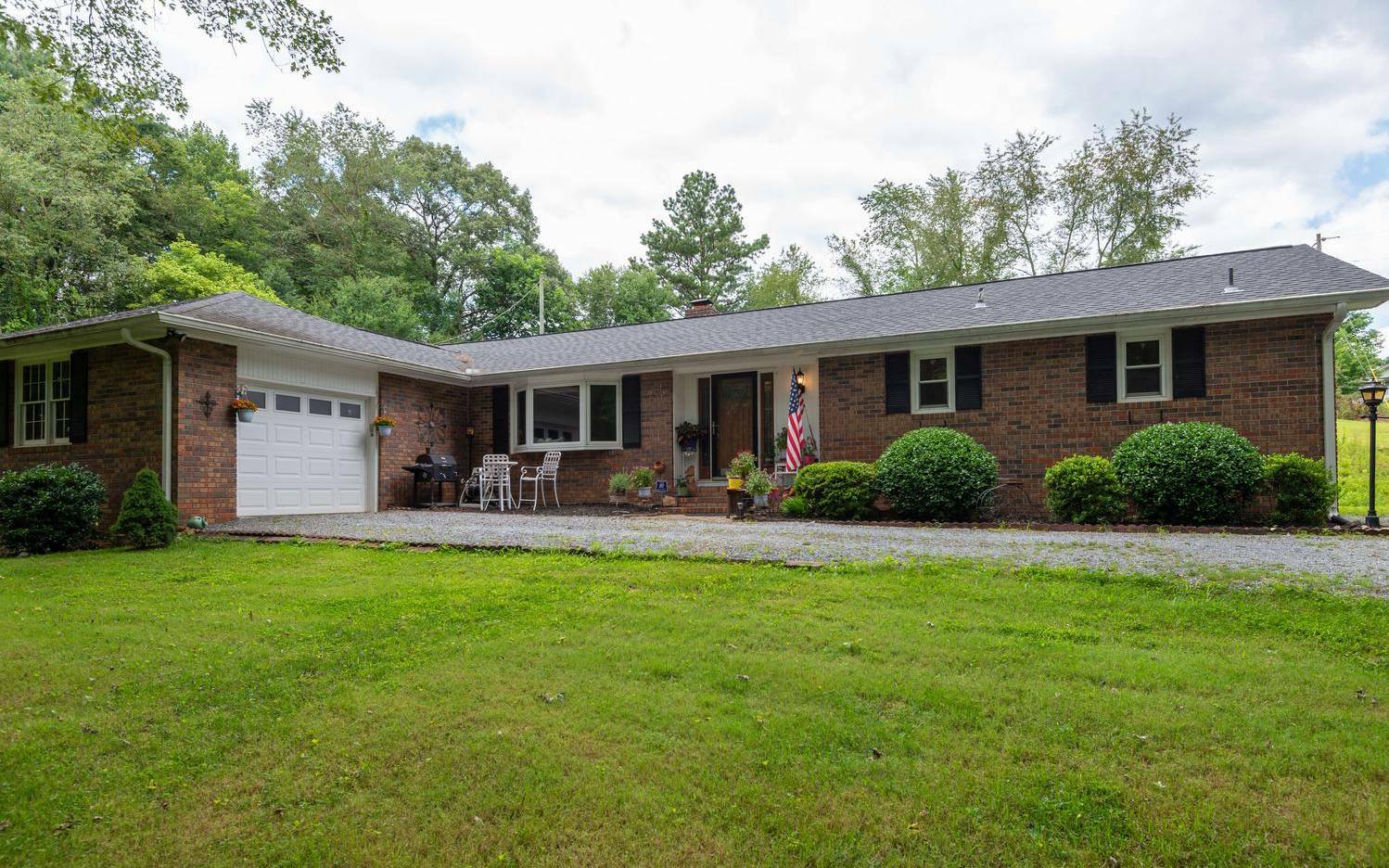 Property Photo:  2221 Lower Cartecay Road  GA 30536 