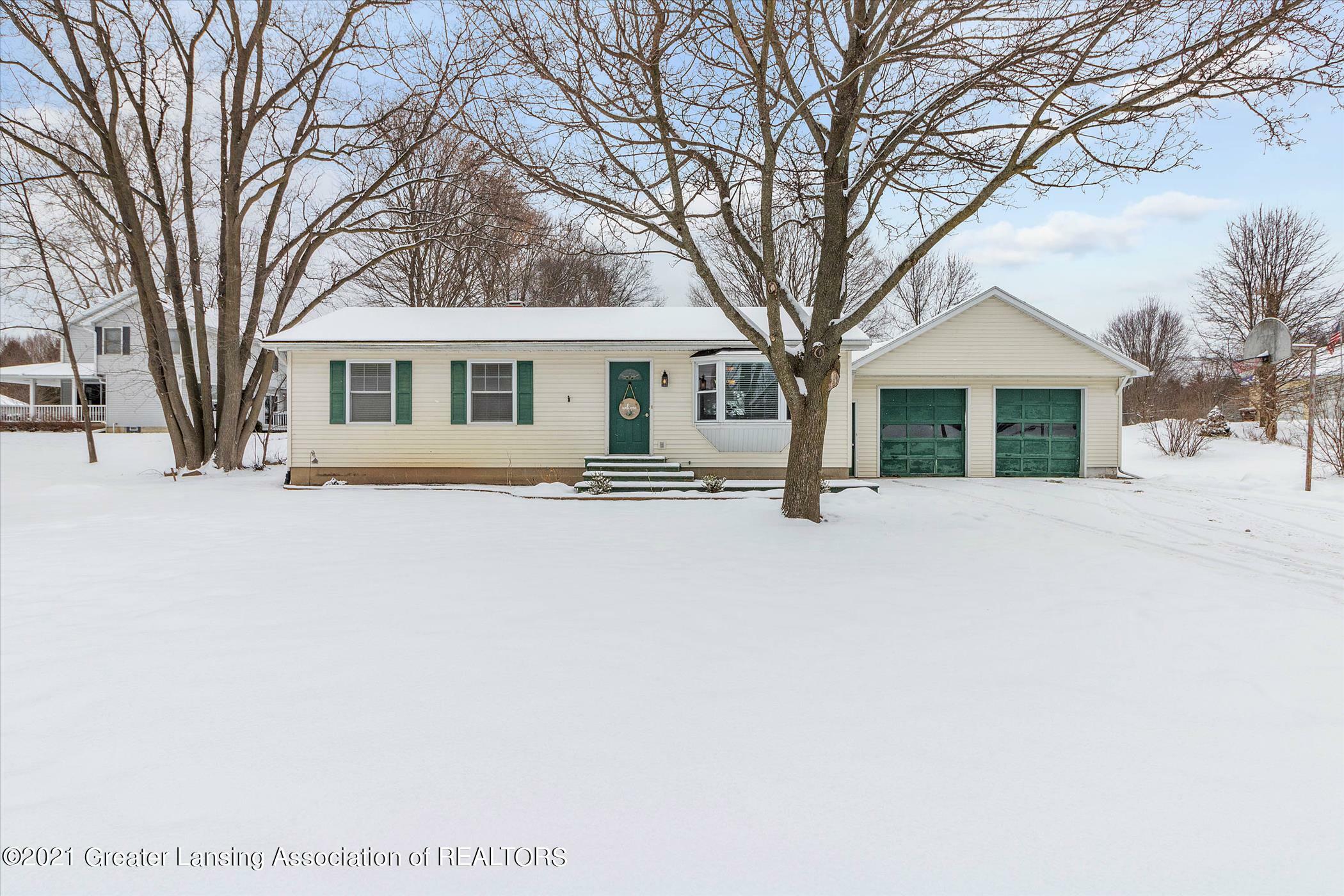 Property Photo:  666 Creyts Road  MI 48821 