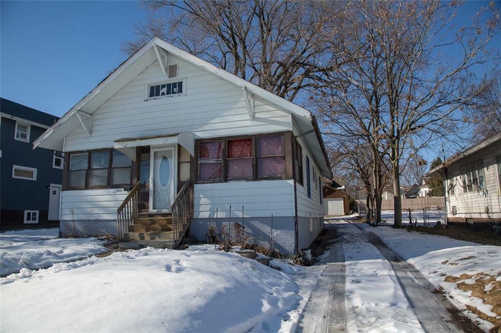 Property Photo:  1310 York Street  IA 50316 