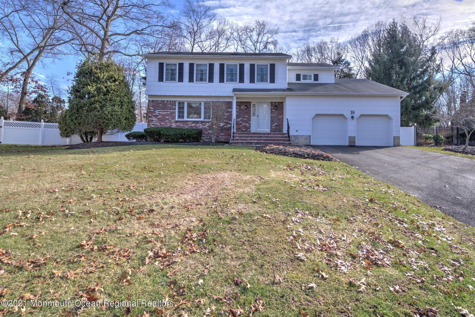 Property Photo:  18 Westbrook Way  NJ 07726 