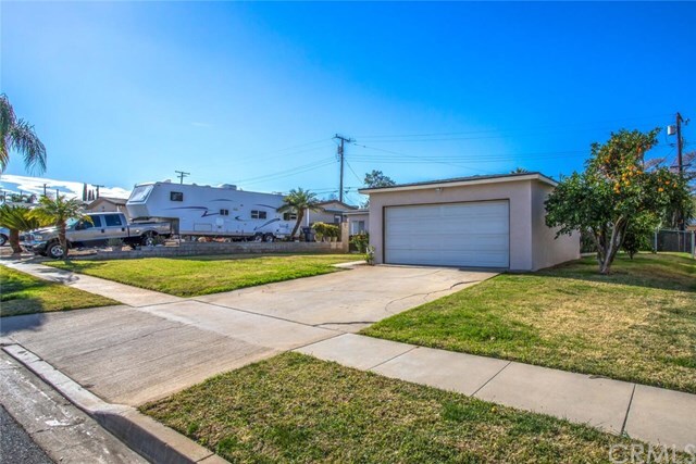Property Photo: 14 Hastings Street CA 92373