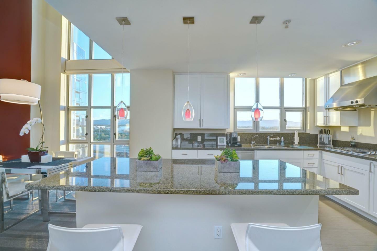 Property Photo: 175 West Saint James Street 1503 CA 95110
