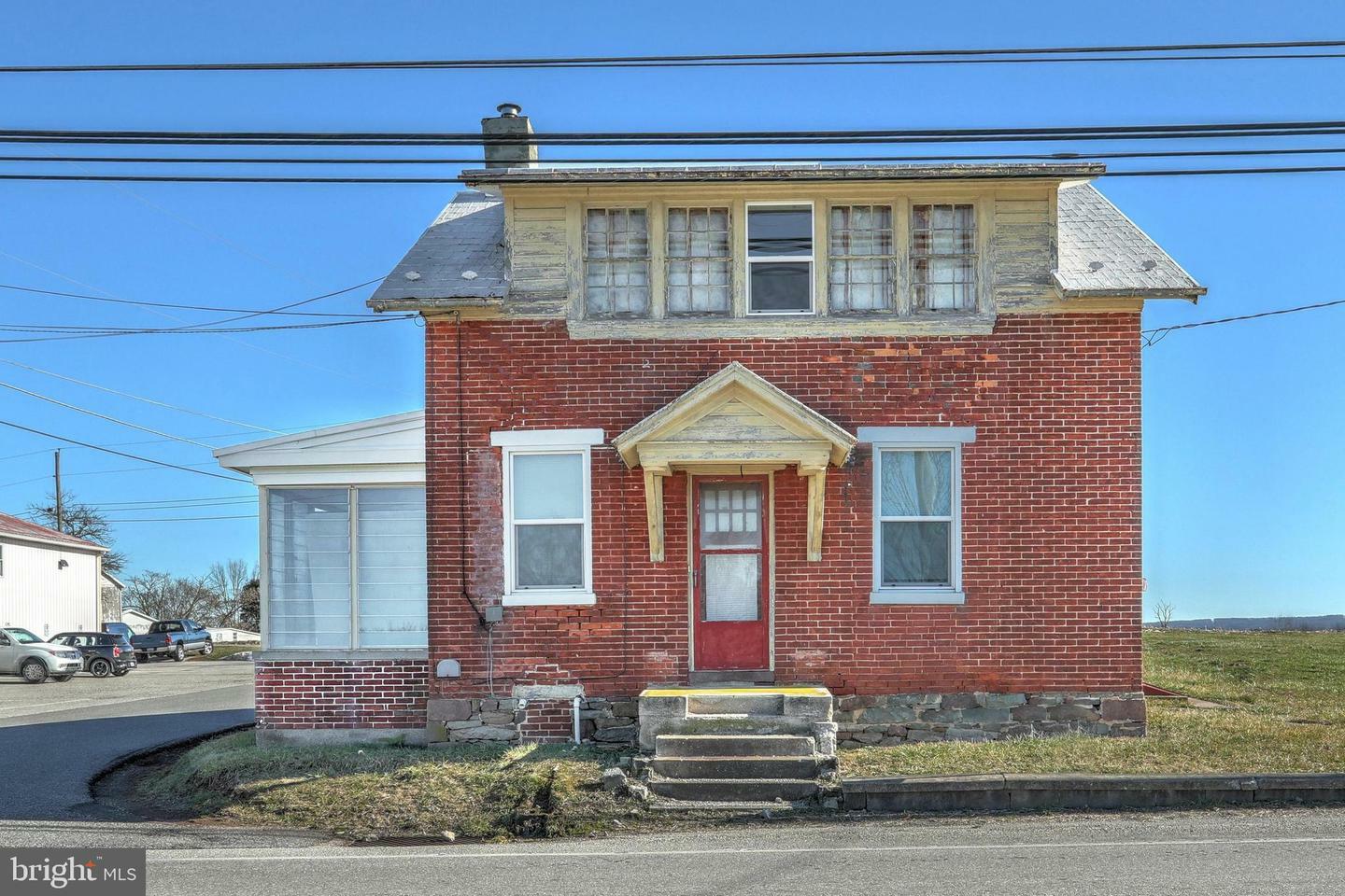 Property Photo: 1653 Route 194 N PA 17316