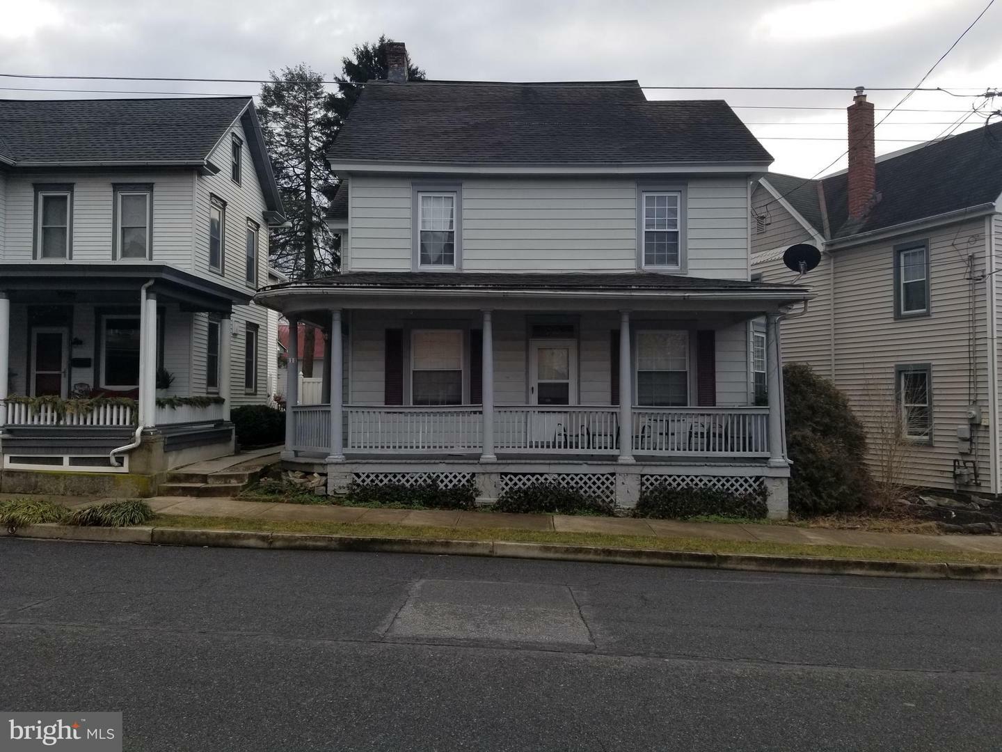 Property Photo:  111 N Cedar Street  PA 17543 