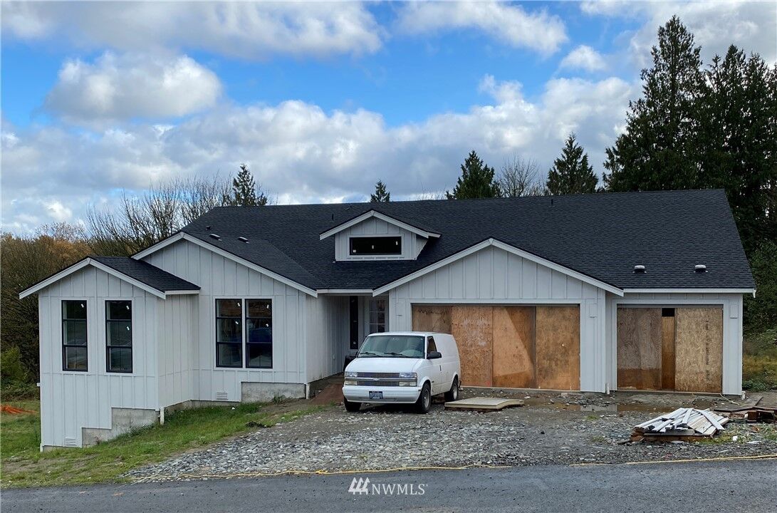 16003 201st Place SE, Monroe, WA 98272/3 bath