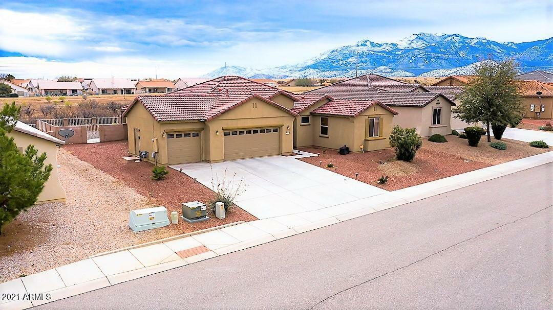 Property Photo:  1876 Prairie Grass Drive  AZ 85635 