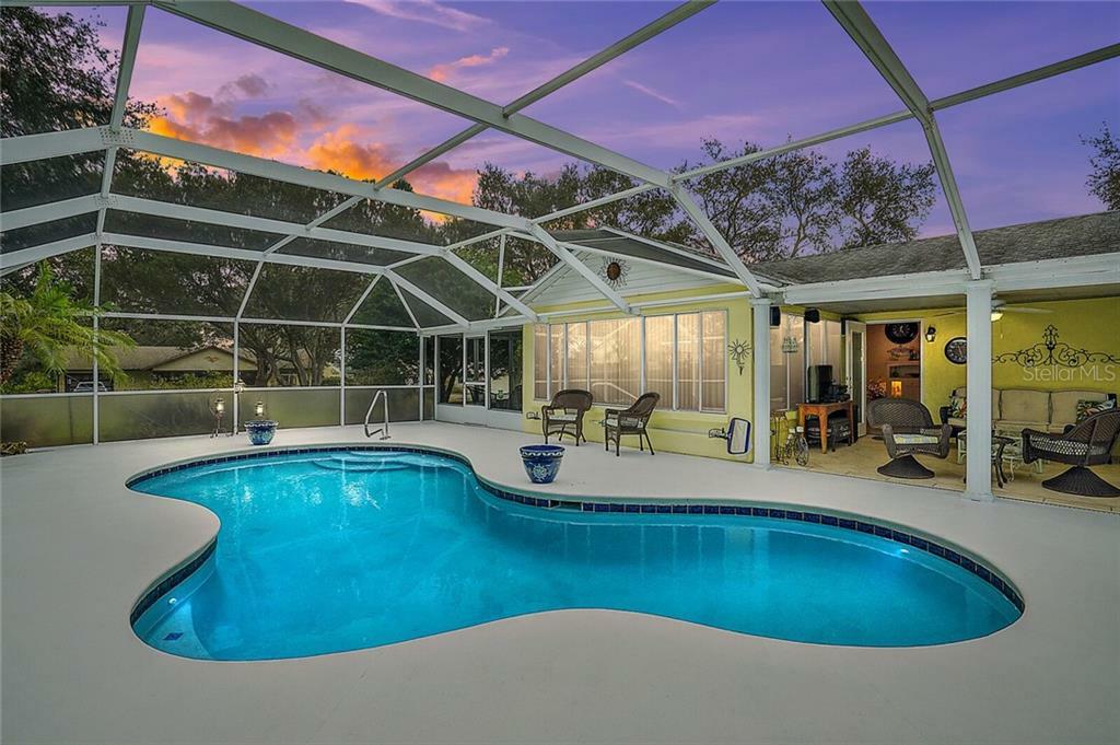 Property Photo:  12703 Bay Hill Drive  FL 32735 