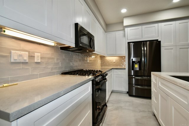 Property Photo: 2213 Andalusia Ln 15 CA 91915