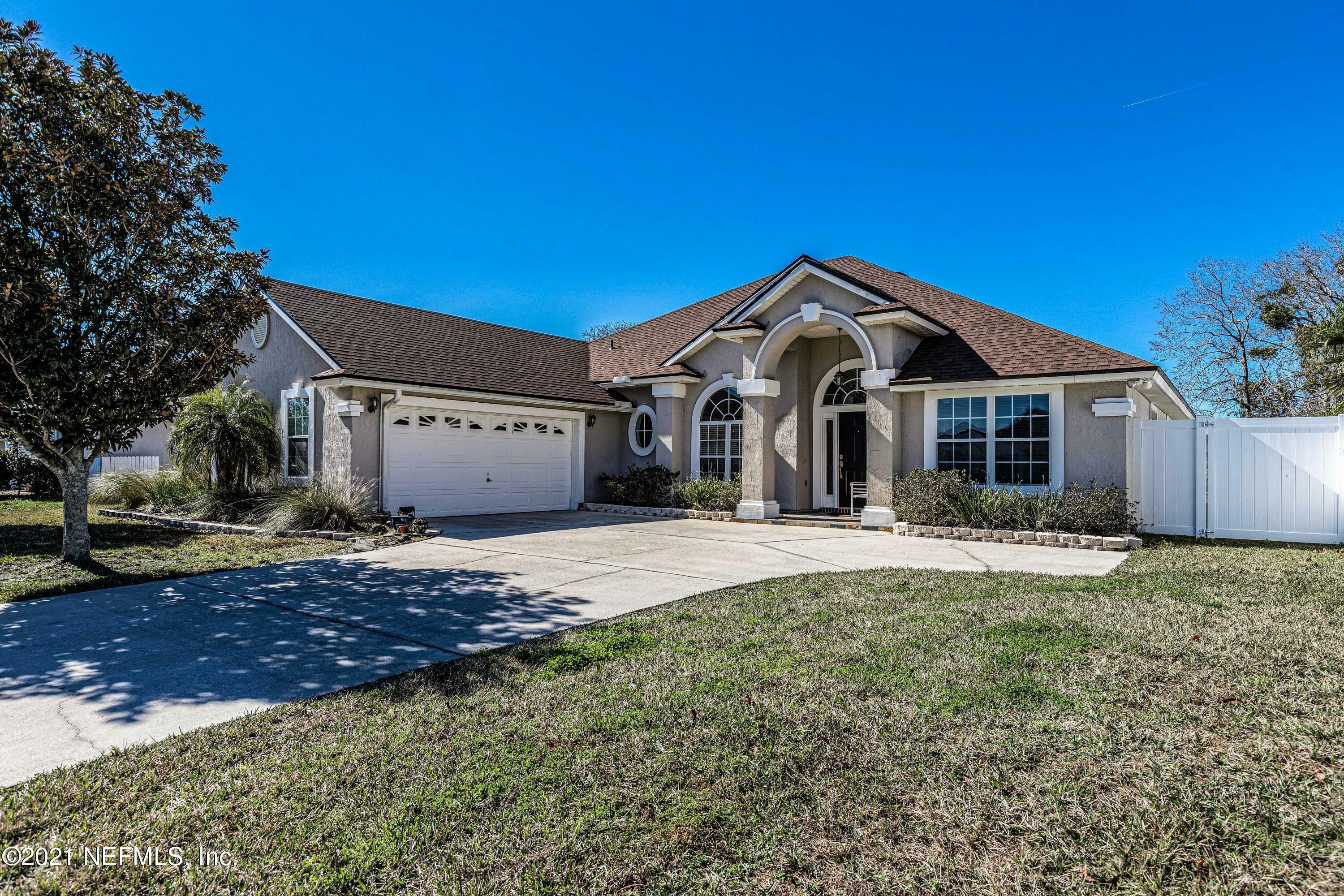 Property Photo:  3733 Southbank Circle  FL 32043 