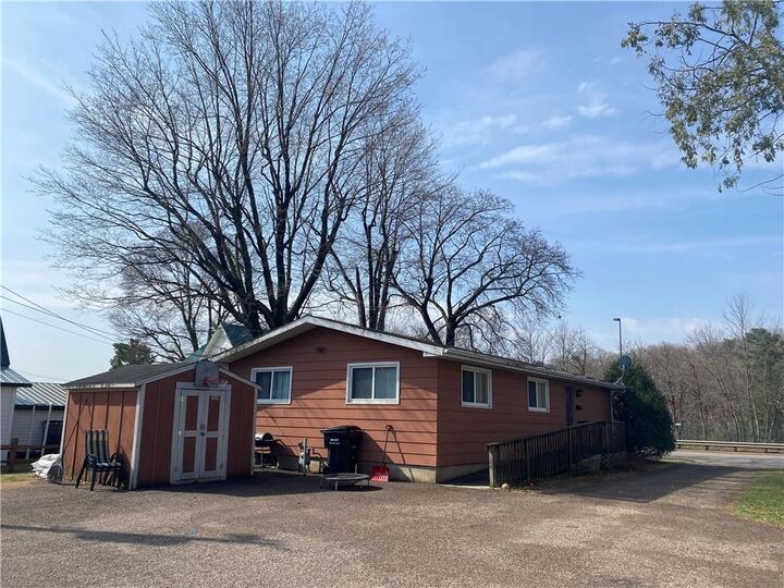 814 N Broadway Street  Menomonie WI 54751 photo