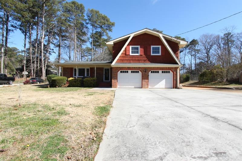 Property Photo: 3082 Briarleaf Drive GA 30034
