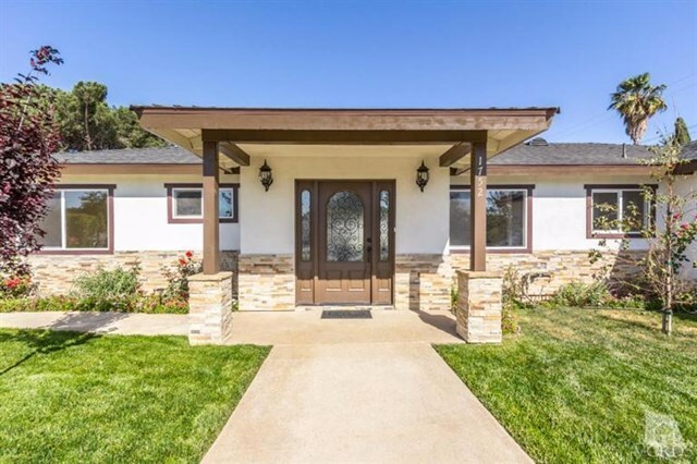 Property Photo:  1752 Montgomery Road  CA 91360 