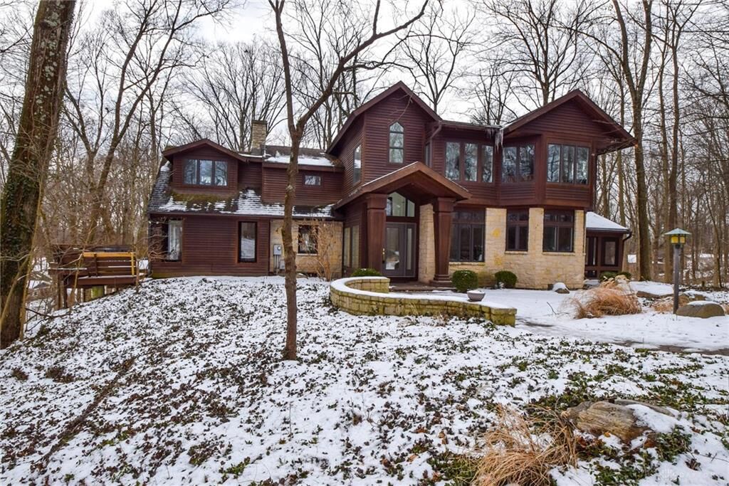 Property Photo: 235 Colonial Lane OH 45429