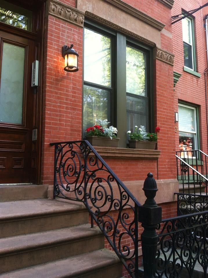 Property Photo:  38 West Hamilton Pl 1R  NJ 07302 