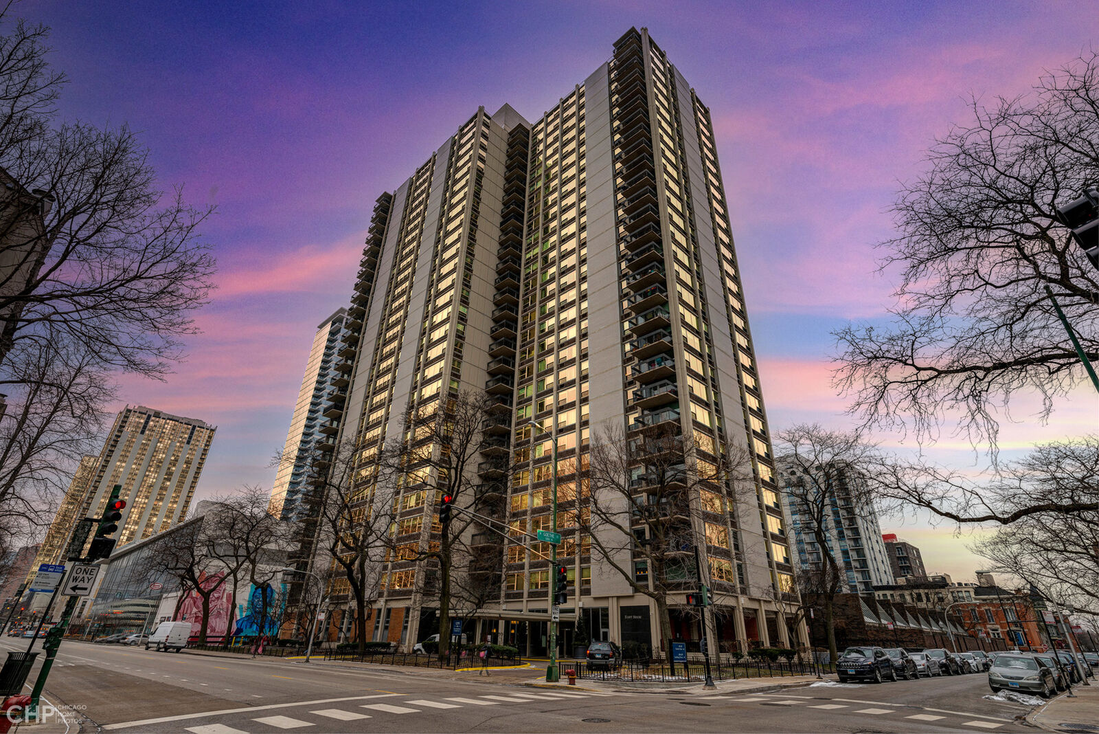 Property Photo: 1255 N Sandburg Terrace 1912E IL 60610