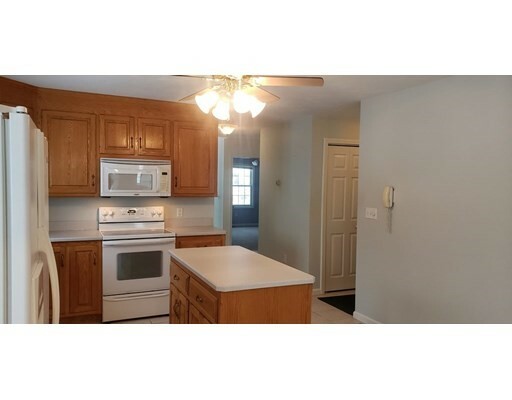 Property Photo: 8 Fox Run Rd 8 MA 01504