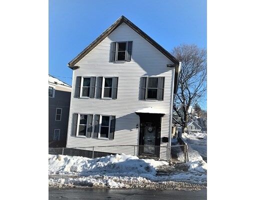 Property Photo:  22 Hillside St  MA 01832 