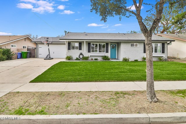 Property Photo:  2093 Heather Street  CA 93065 