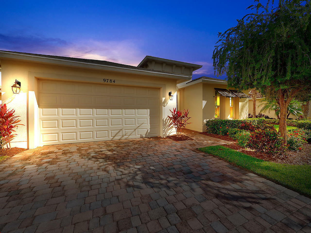 Property Photo:  9784 SW Chestwood Avenue  FL 34987 