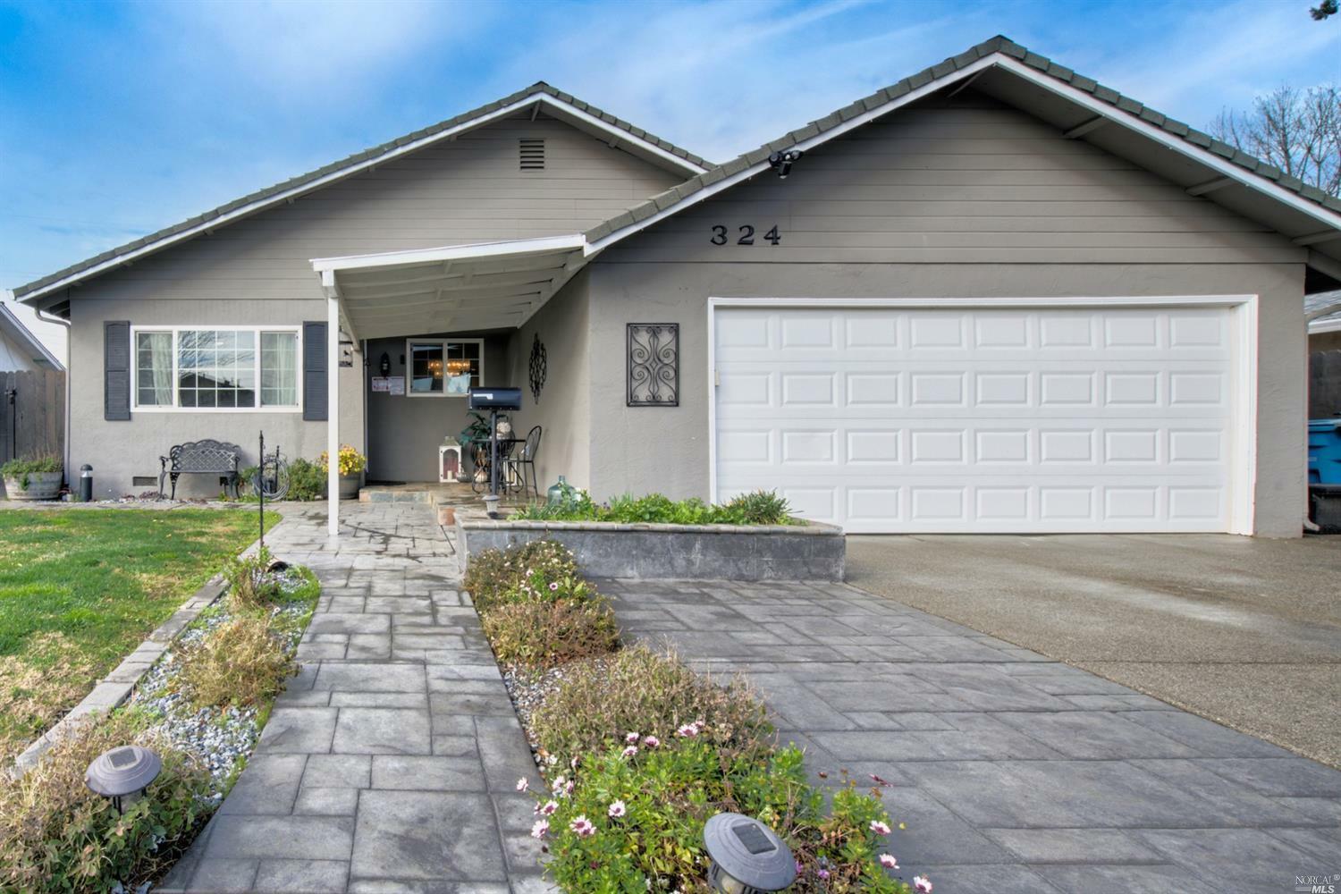 Property Photo: 324 Elsinore Drive CA 95687