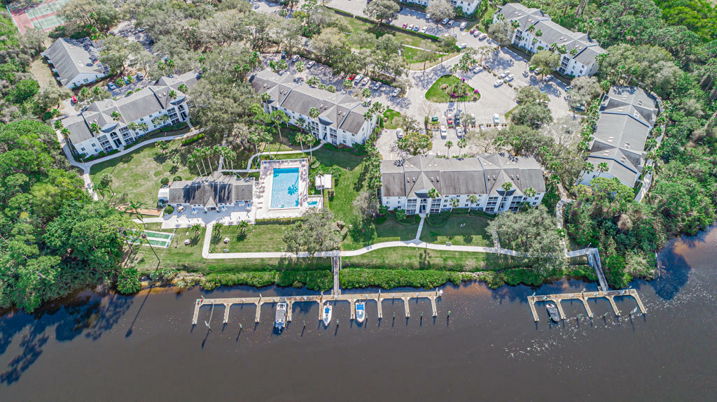Property Photo: 2502 SE Anchorage Cove E-2 FL 34952