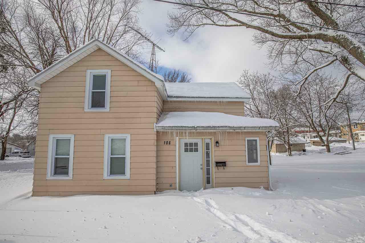 Property Photo:  106 Weaver St  WI 53582 