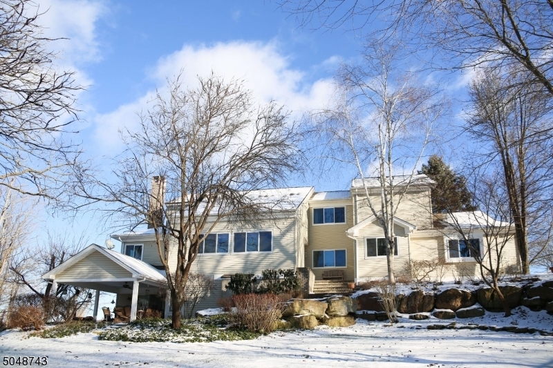 Property Photo:  18 Cliffside Ct  NJ 07419 