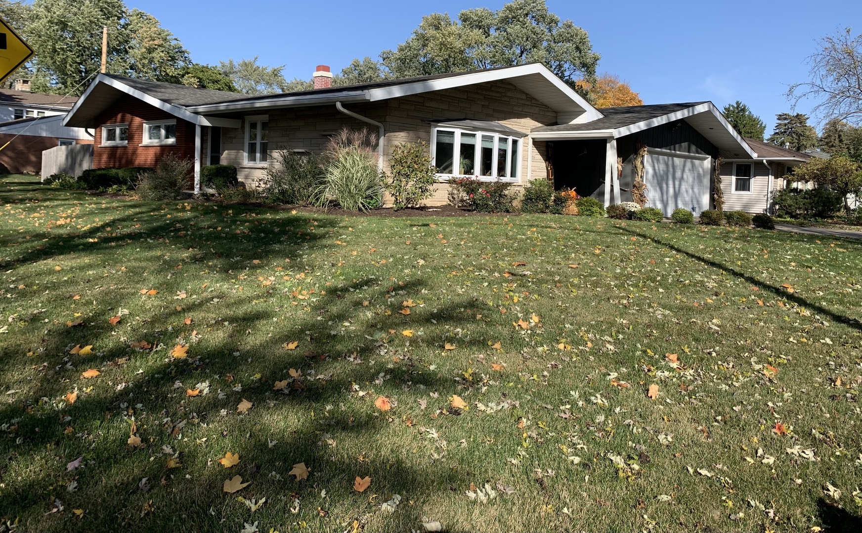 Property Photo:  1002 Holly Court  IL 60441 