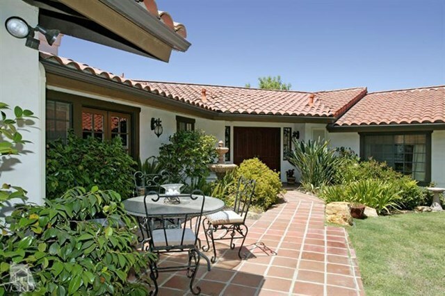 Property Photo:  28451 Foothill Drive  CA 91301 