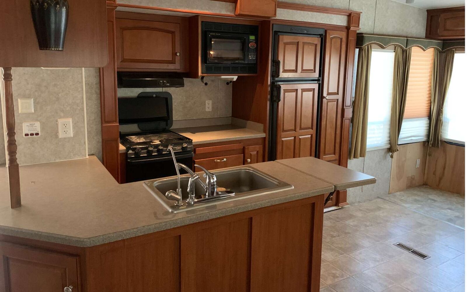 Property Photo:  65 2nd Street  GA 30540 