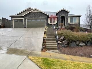 3648 Camina Drive  Medford OR 97504 photo