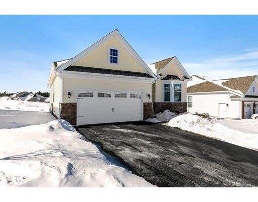 Property Photo:  5 Sequoia Drive 107  MA 01844 