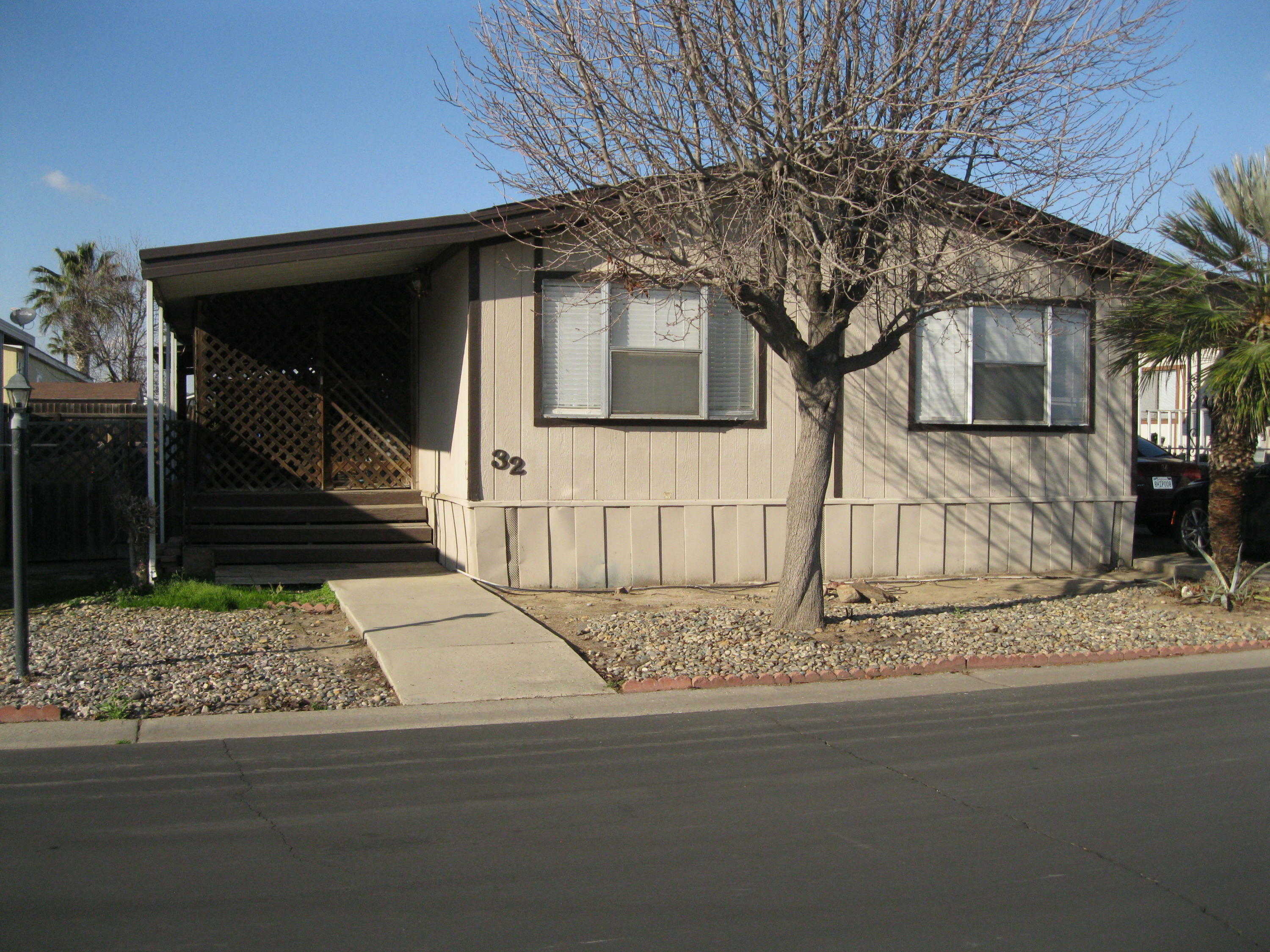 Property Photo:  900 E Rankin Road 32  CA 93274 