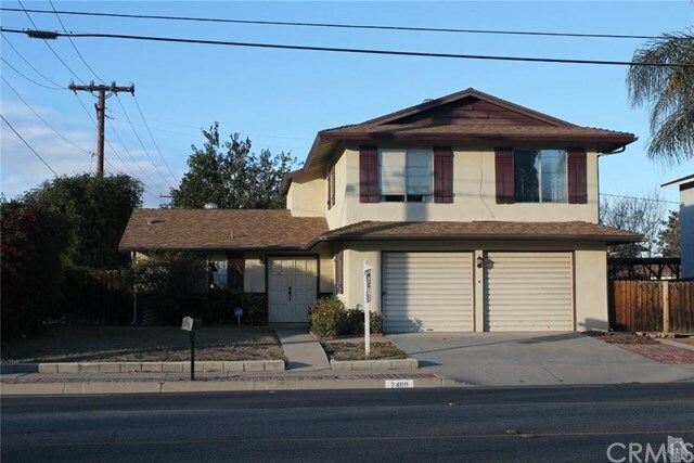 Property Photo:  2409 Royal Avenue  CA 93065 