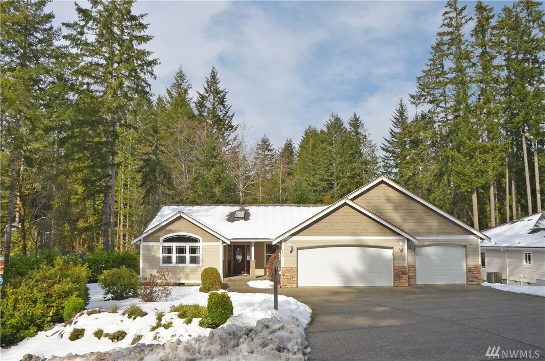 Property Photo:  660 E Lakeshore Dr  WA 98524 