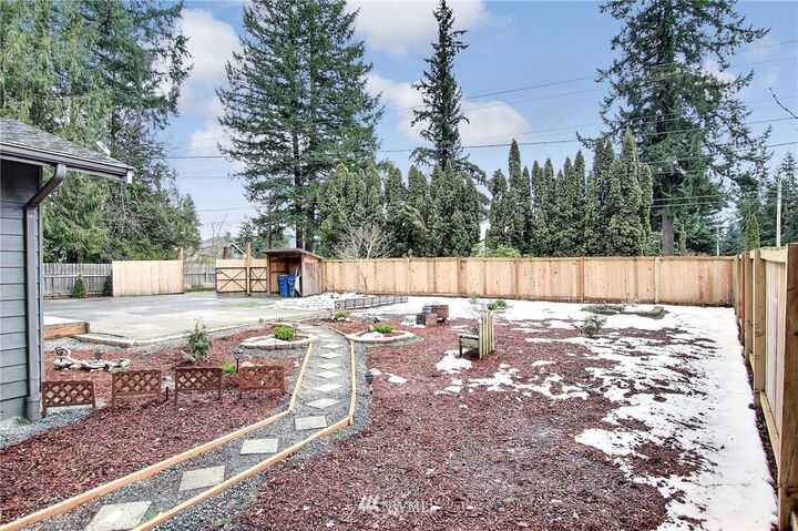 Property Photo: 21727 Old Owen Road WA 98272