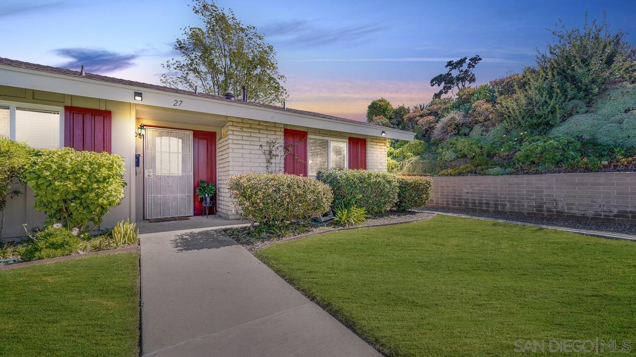 Property Photo: 3615 Vista Bella 27 CA 92057