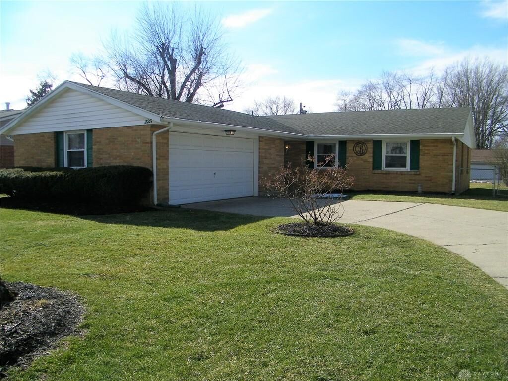 Property Photo: 225 Boyce Road OH 45458