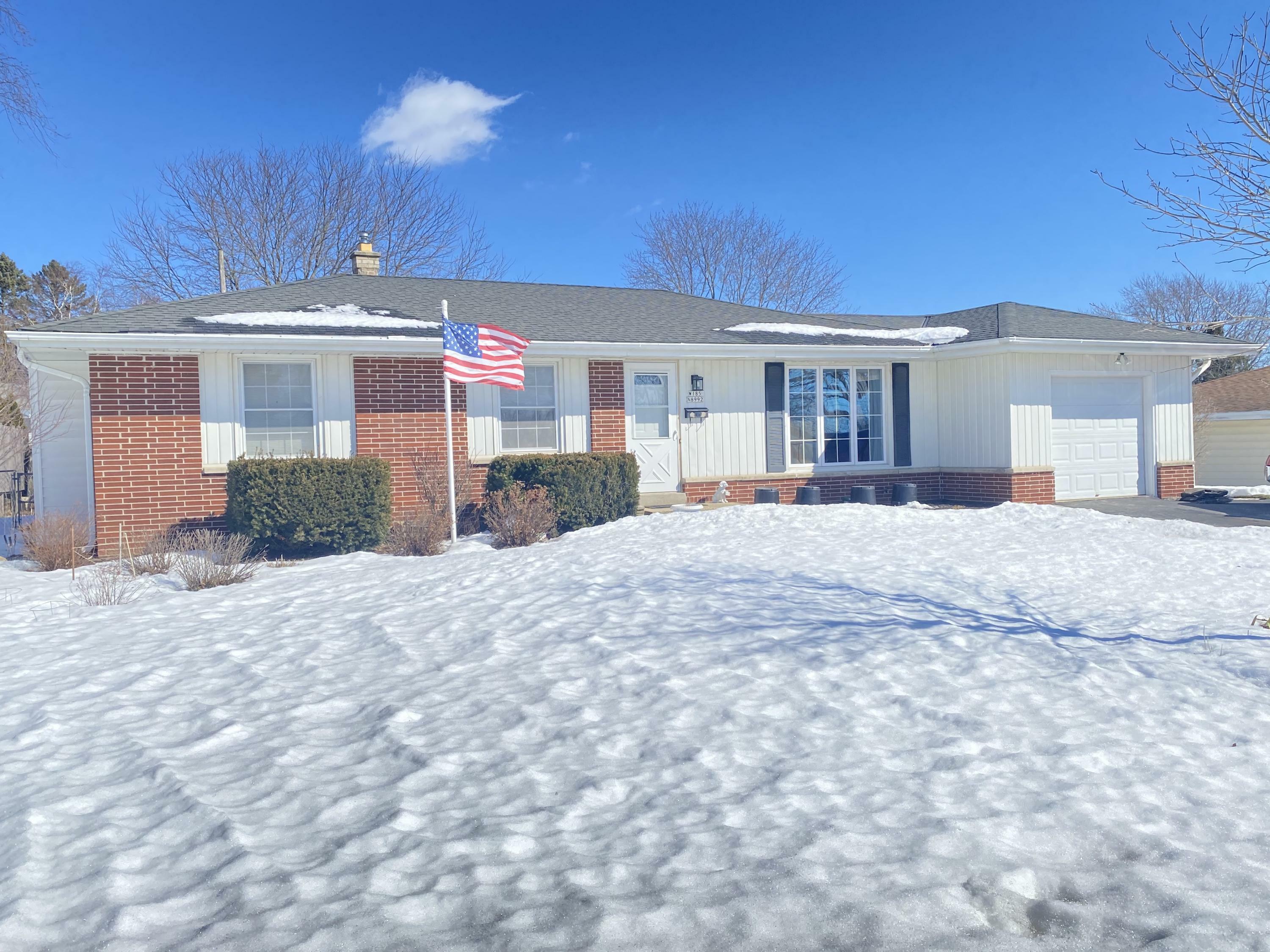 Property Photo:  W185n8992 Saint James Dr  WI 53051 